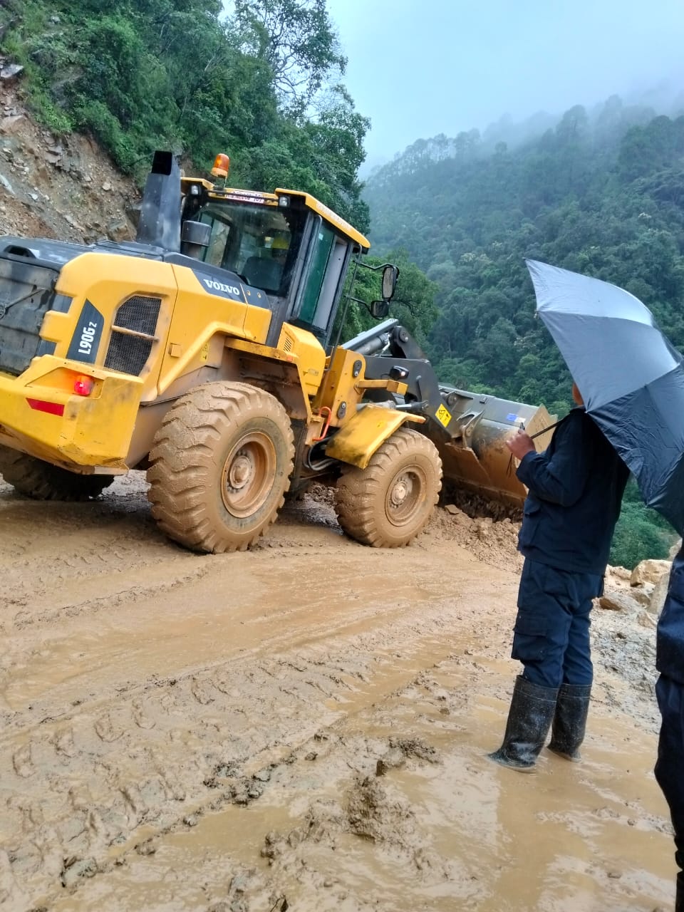 राप्ती राजमार्गमा सवारी सुचारु